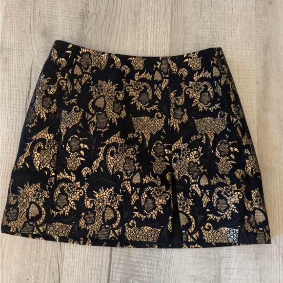 bebe Dresses & Skirts - Bebe skirt